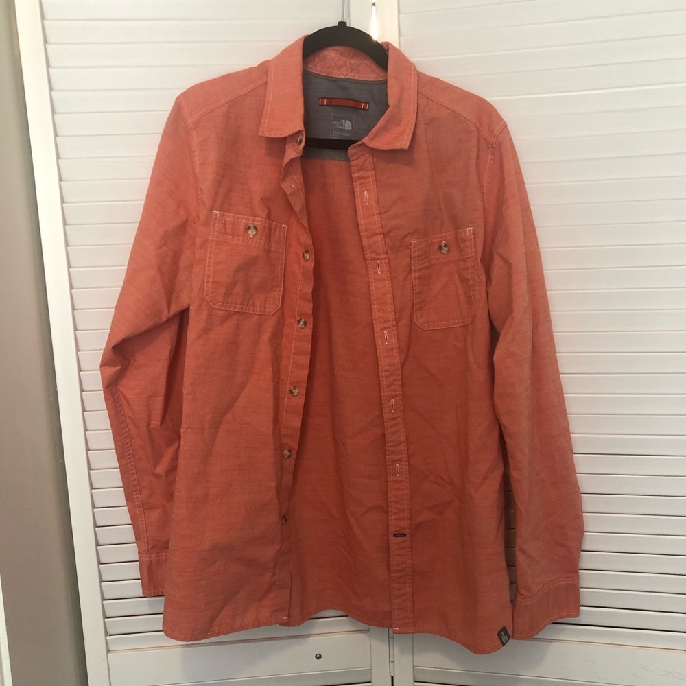 North Face Men’s Causal Salmon Button Down